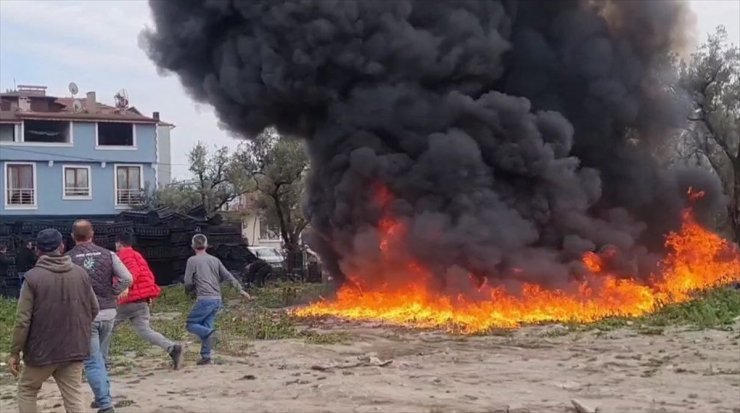 Bursa'da sebze kasalarının tutuşmasıyla çıkan yangın söndürüldü