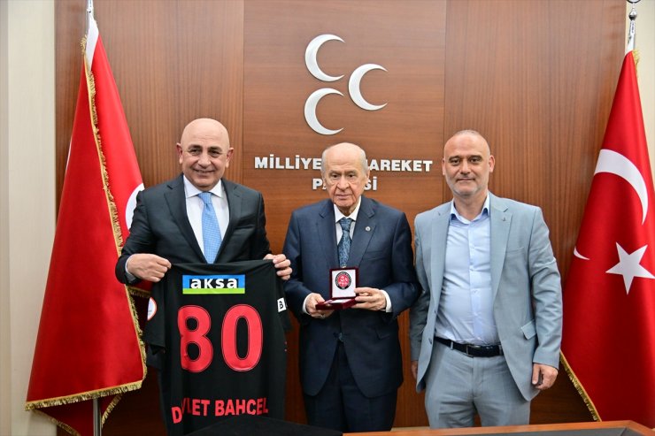 MHP Genel Başkanı Bahçeli, Fatih Karagümrük Spor Kulübü Başkanı Hurma ile görüştü