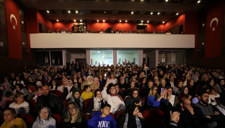 Sanatçılar Mardin'de düzenlenen "Gazze İçin Ben de Oradayım" konserinde buluştu