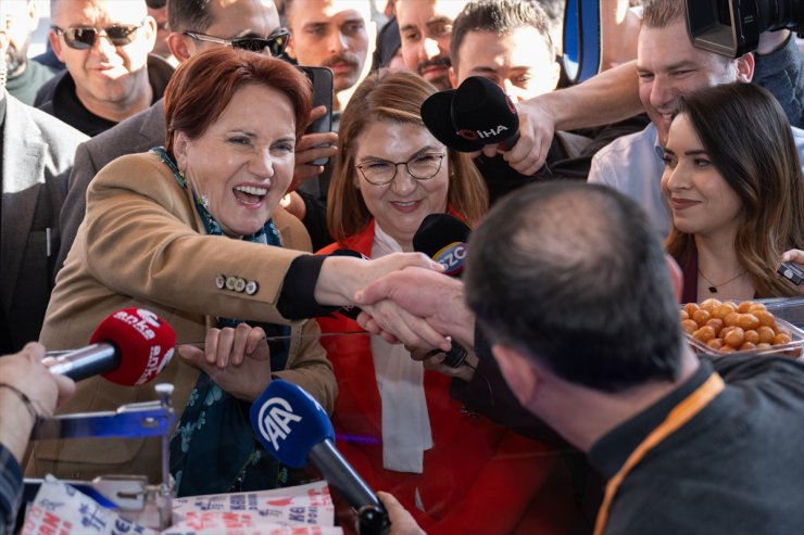 İYİ Parti Genel Başkanı Akşener, Kahramankazan'da esnaf ziyaretinde bulundu: