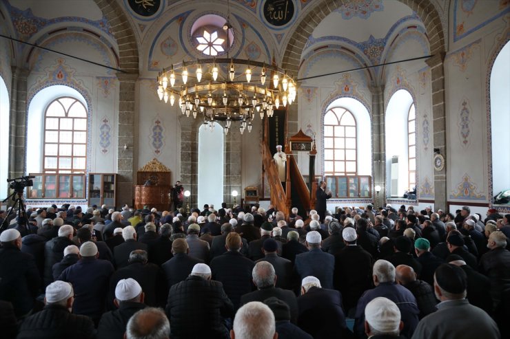 Diyanet İşleri Başkanı Erbaş: "Akla ve iradeye zarar veren her türlü bağımlılıkla mücadele edelim"