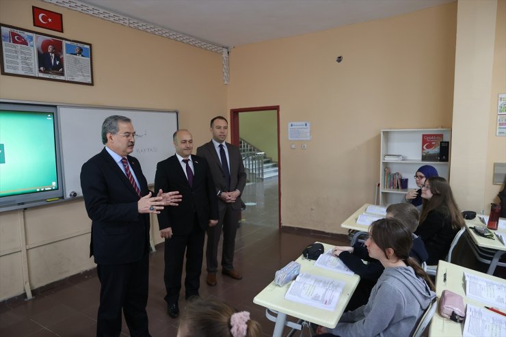 Edirne'de okullarda ilk dersler "Bağımlıkla mücadele" dersi ile başladı