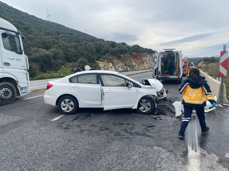 Aydın'da otomobil bariyerlere çarptı, bir kişi öldü, iki kişi yaralandı