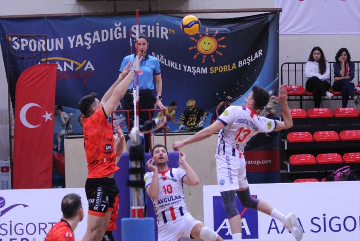 Voleybol: AXA Sigorta Efeler Ligi