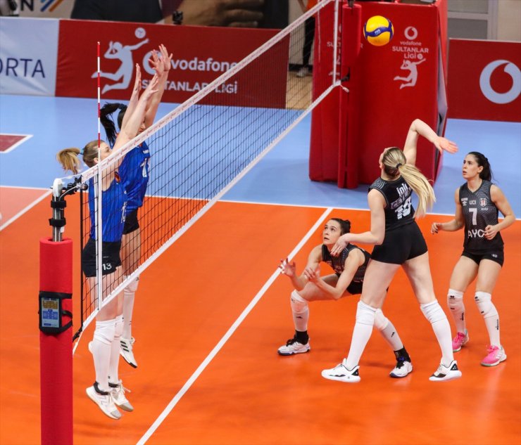 Voleybol: Vodafone Sultanlar Ligi