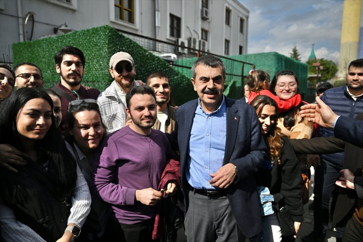 Milli Eğitim Bakanı Yusuf Tekin, İzmir'de açıklamalarda bulundu: