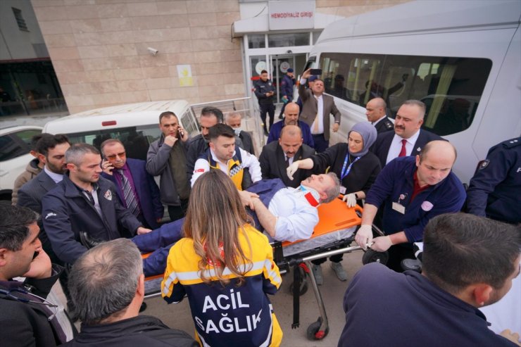 GÜNCELLEME 3 - BBP Genel Başkanı Destici'nin bulunduğu araç Tokat'ta kaza yaptı