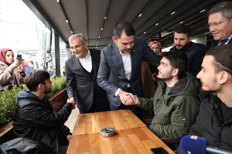 İBB Başkan adayı Kurum, gençlerle kahve buluşmasında bir araya geldi: