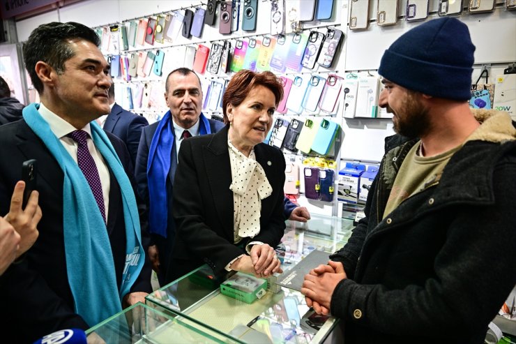 İYİ Parti Genel Başkanı Akşener, Kartal'da esnafı ziyaret etti