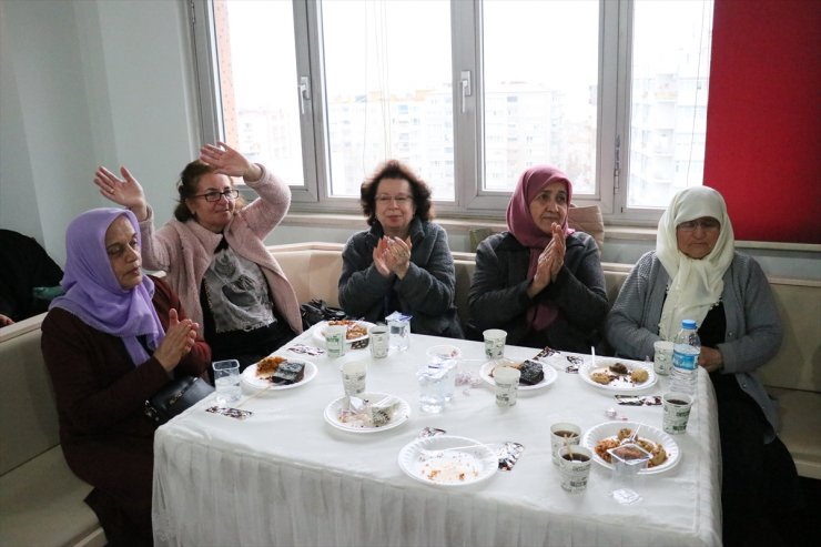 Polis adaylarından kanser hastalarına moral konseri