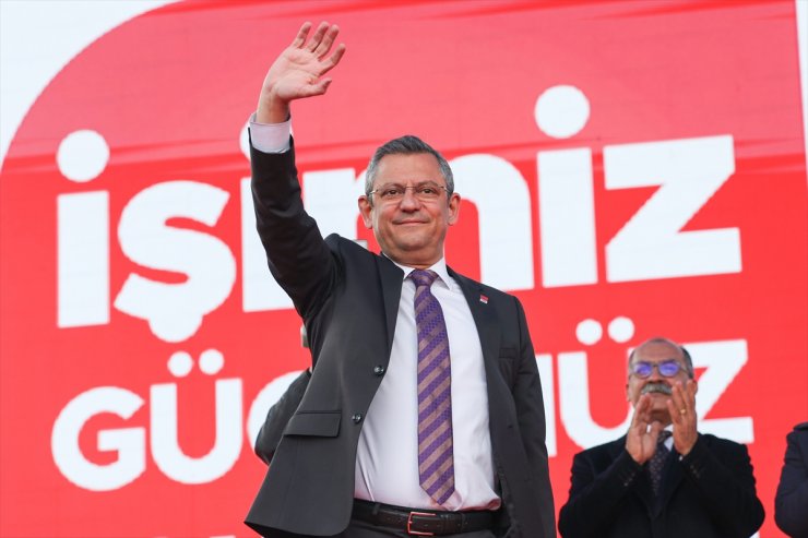 CHP Genel Başkanı Özel, partisinin Eskişehir Halk Buluşması'nda konuştu: