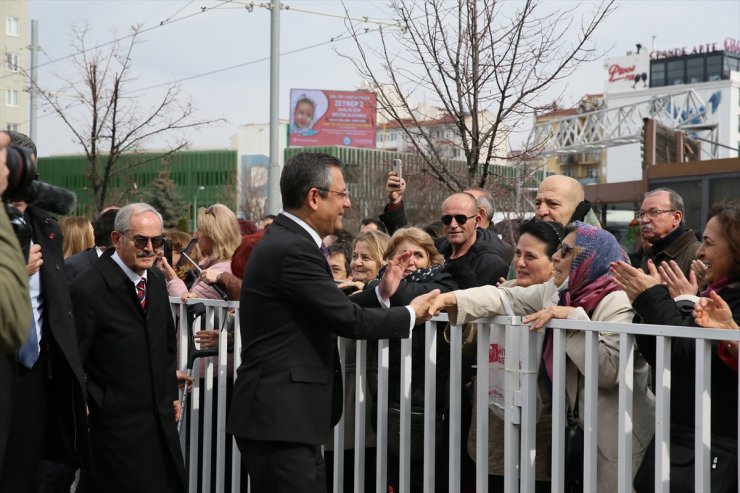 CHP Genel Başkanı Özgür Özel partisinin Eskişehir İl Başkanlığı'nda konuştu: