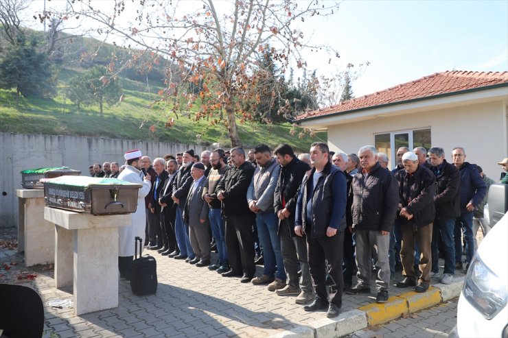 GÜNCELLEME - Denizli'de sobadan çıkan gazdan zehirlenen anne ve oğlunun cenazeleri defnedildi