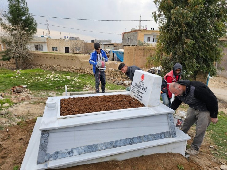 Mardin'de şehit kabirlerinde bakım ve yenileme çalışması yapıldı