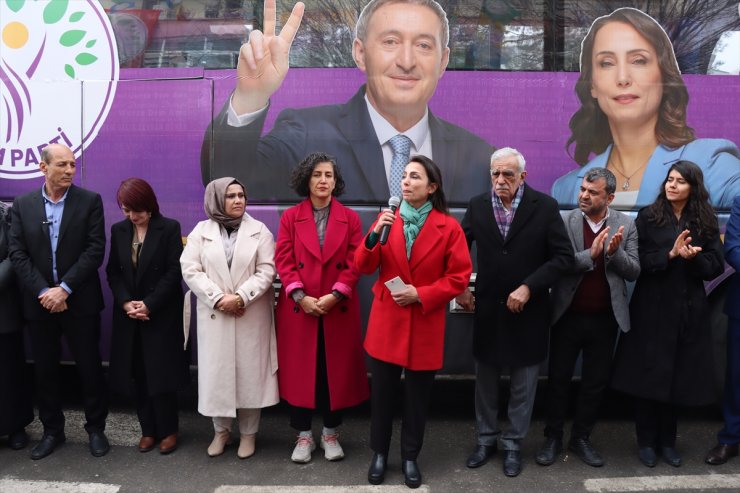 DEM Parti Eş Genel Başkanı Hatimoğulları, Mardin'de halk buluşmalarına katıldı