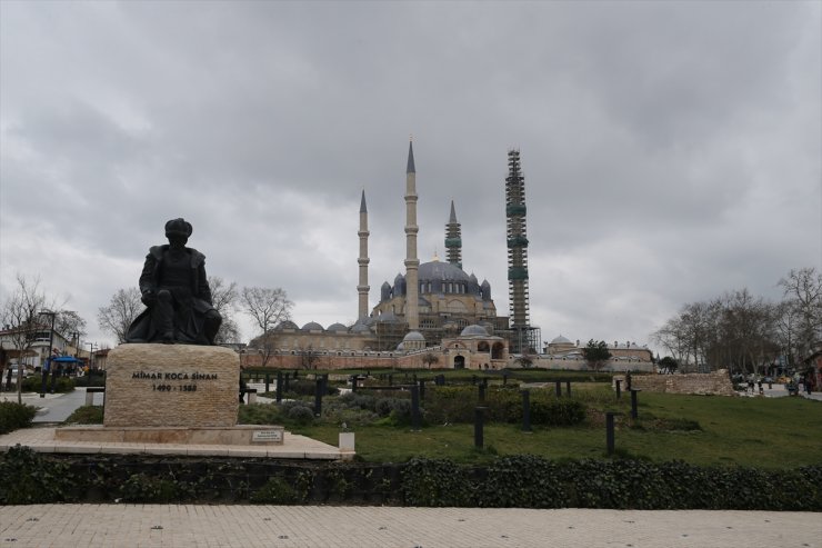 Edirne'deki selatin camiler ramazana hazır