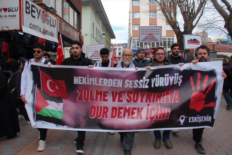 Eskişehir'de hekimler ve sağlık çalışanları Gazze'ye destek yürüyüşü yaptı