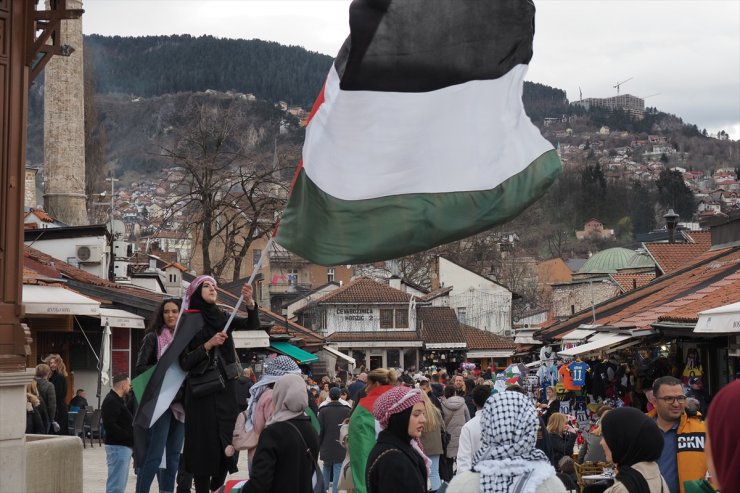 Bosna Hersek'te İsrail'in Gazze'ye yönelik saldırıları protesto edildi