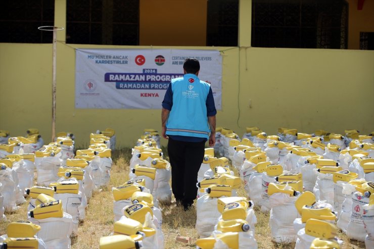 Türkiye Diyanet Vakfı, Kenya'da gıda yardımı yaptı