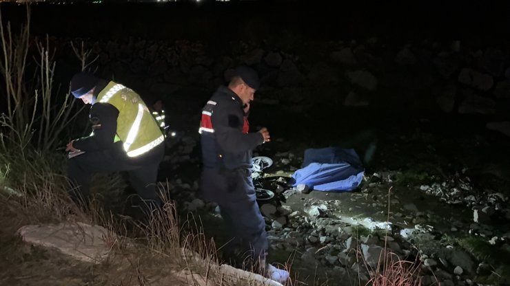 Isparta'da kaybolan üniversite öğrencisi motosikletiyle dere yatağında kaza yapmış halde ölü bulundu