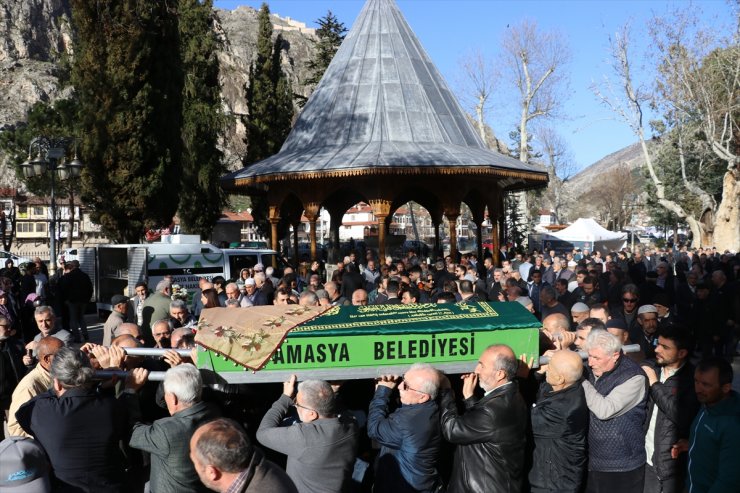 Aladağlar'da ölen kadın rehber, Amasya'da son yolculuğuna uğurlandı