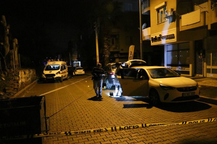 İzmir'de silahlı saldırıya uğrayan 17 yaşındaki genç öldü