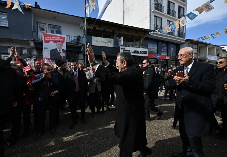 Cumhurbaşkanı Yardımcısı Yılmaz, Bingöl'ün Karlıova ilçesinde vatandaşlara hitap etti: