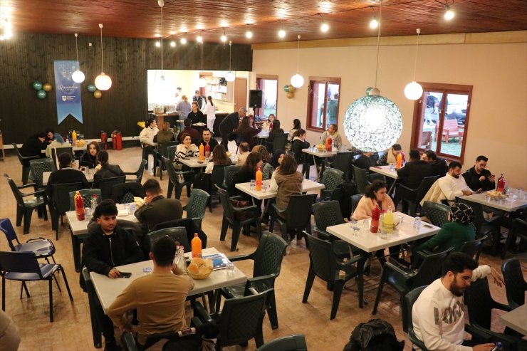 Uluslararası Balkan Üniversitesi ramazan boyunca öğrencilerine iftar verecek