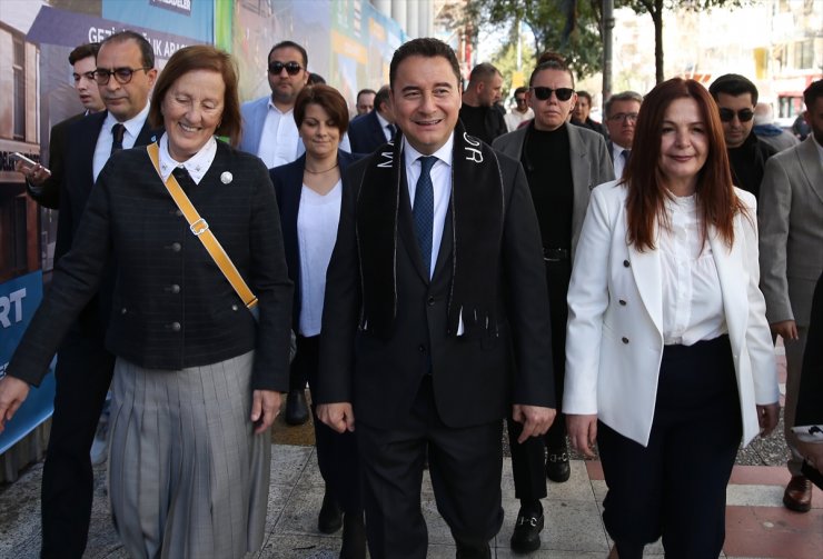 DEVA Partisi Genel Başkanı Babacan seçim çalışmalarını Manisa'da sürdürdü