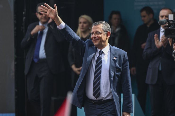 CHP Genel Başkanı Özel, İstanbul'daki metro açılışında konuştu: