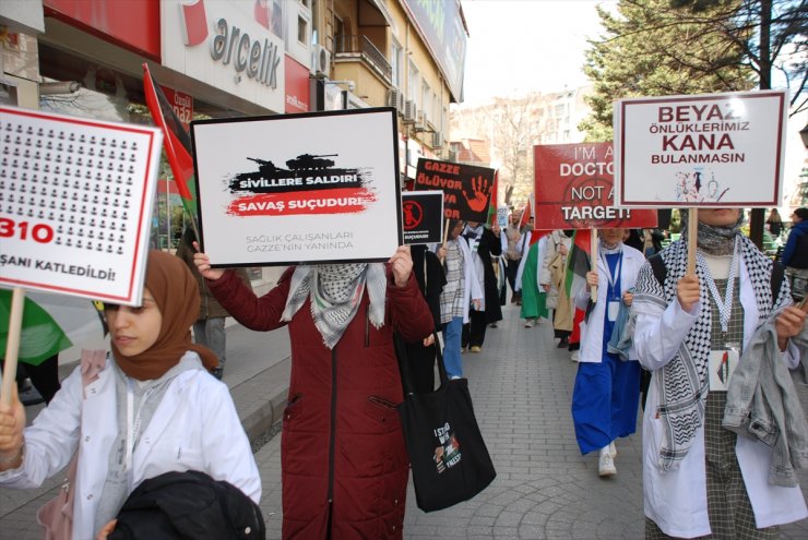 Eskişehir'de hekimler ve sağlık çalışanları Gazze için yürüdü