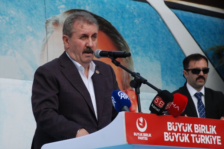 BBP Genel Başkanı Destici, Eskişehir'in Alpu ilçesinde mitingde konuştu: