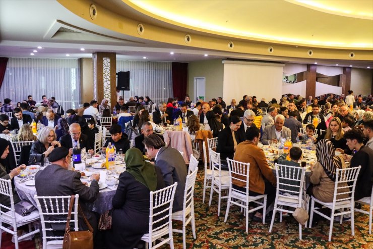 Adana'da şehit aileleri ve gaziler iftarda buluştu