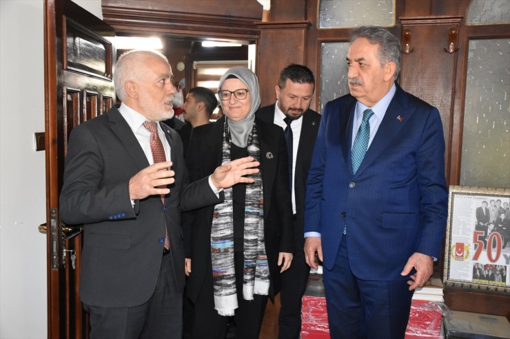 AK Parti Genel Başkan Yardımcısı Yazıcı, Balıkesir'de ziyaretlerde bulundu