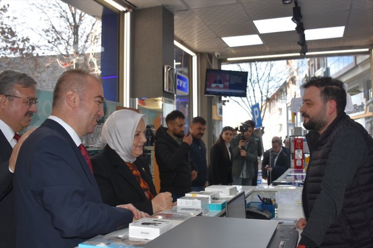 AK Parti Kadın Kolları Başkanı Keşir, Afyonkarahisar'da konuştu: