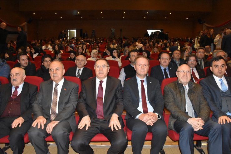 Kamu Başdenetçisi Şeref Malkoç, Ordu'da konferansa katıldı: