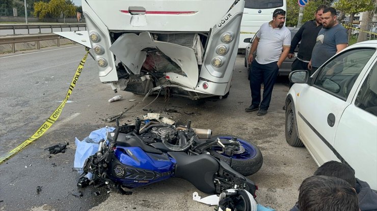 Antalya'da trafik kazasında motosiklet sürücüsü genç yaşamını yitirdi