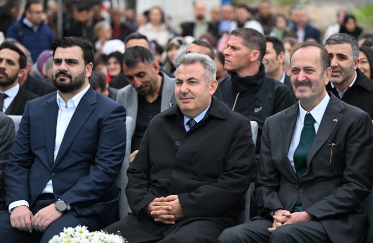 İzmir'de iki okul binasının temeli atıldı