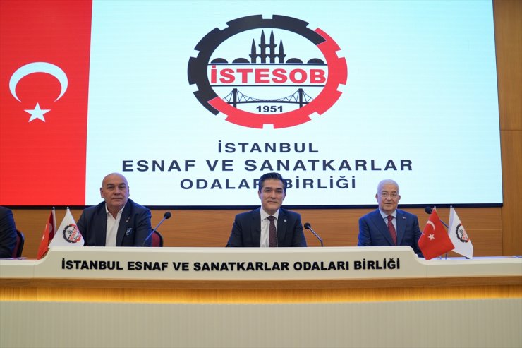 İYİ Parti İBB Başkan adayı Kavuncu, Bakırköy'de ziyaretlerde bulundu