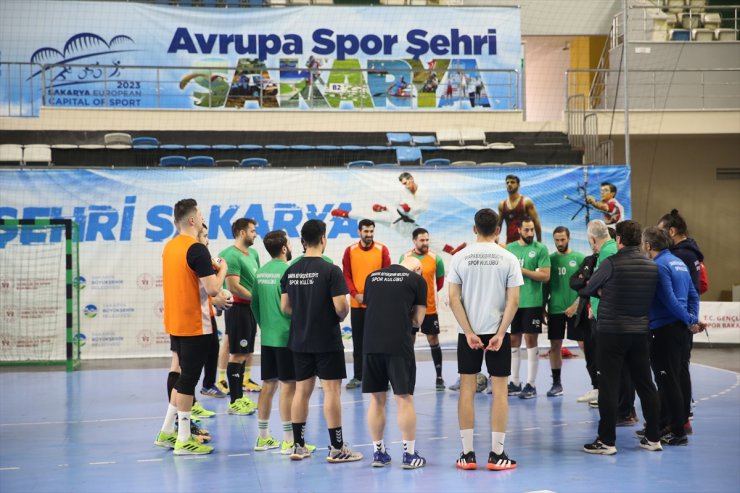 Sakarya Büyükşehir Belediyespor Erkek Hentbol Takımı ligde ve kupada iddialı