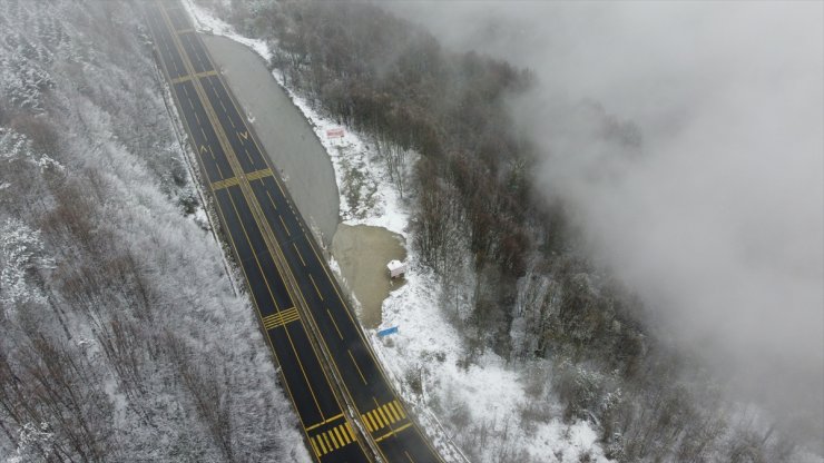 Bolu Dağı'nda kar manzarası havadan görüntülendi