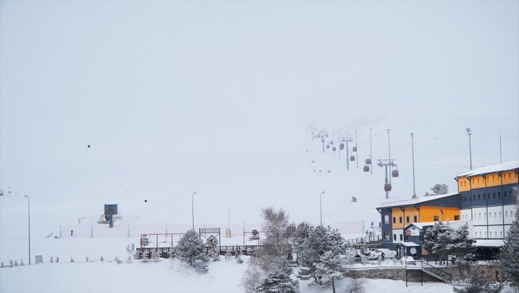 Kayseri ve Yozgat'a kar yağdı