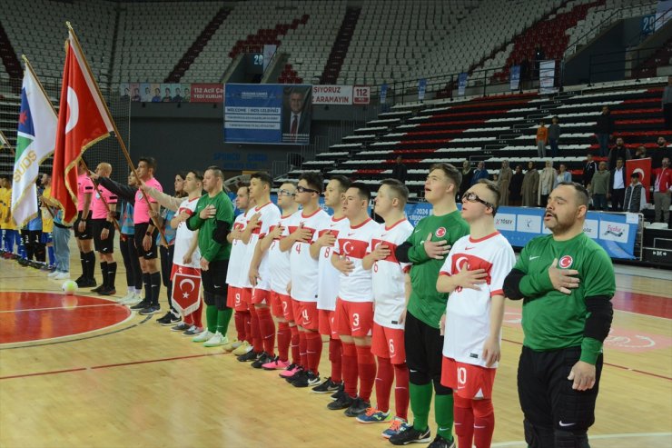 Down Sendromlu Futsal Milli Takımı, Trisome Oyunları'nda Brezilya'ya 5-2 yenildi