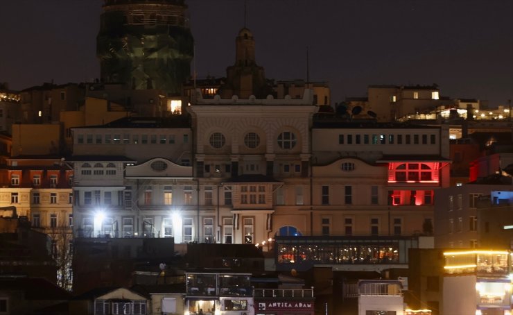 Salt Galata'nın ışıkları iklim krizine dikkati çekmek için bir saatliğine kapatıldı