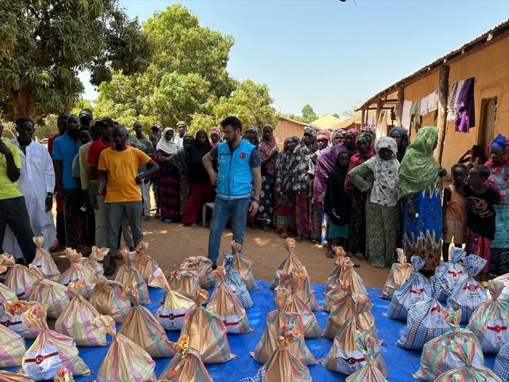 Türkiye Diyanet Vakfından Gine Bissau'da 1000 aileye gıda yardımı