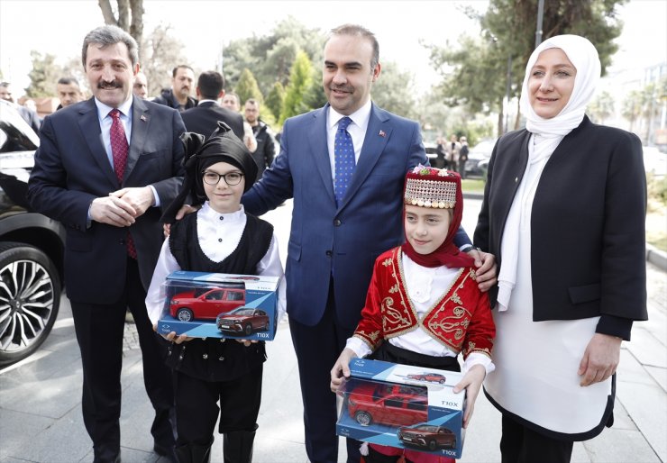 Sanayi ve Teknoloji Bakanı Kacır, Samsun'da ziyaretlerde bulundu