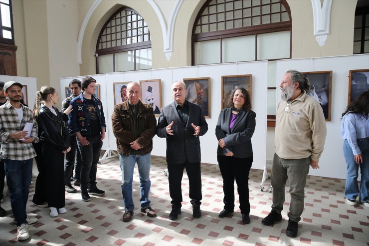 Trakya Üniversitesi öğrencilerinden, film sahnelerinden esinlenerek çekilen kurgusal fotoğraflardan sergi