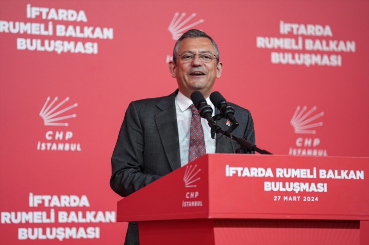 CHP Genel Başkanı Özel, İstanbul'daki iftar programında konuştu: