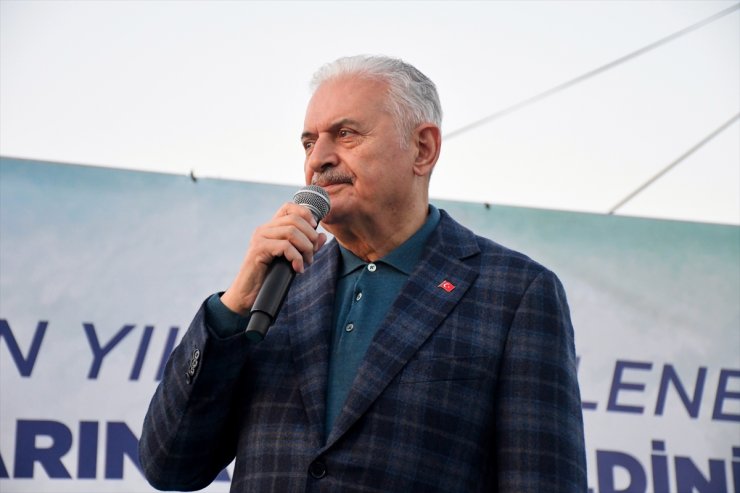 Binali Yıldırım, Kocaeli'de iftar programına katıldı: