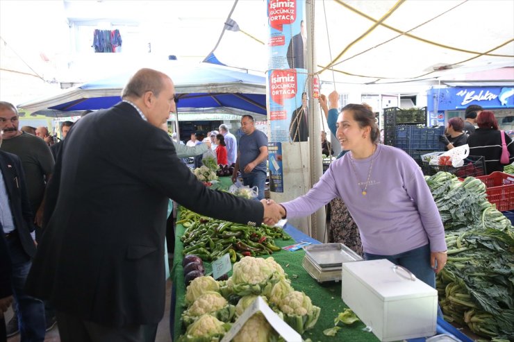 Muğla Büyükşehir Belediye Başkan adayı Ayaydın, Ortaca'da pazar yerini ziyaret etti